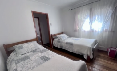 VENDO CASA REMODELADA CON VISTA AL CERRO LA CAMPANA sn