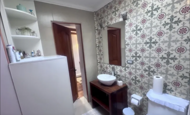 VENDO CASA REMODELADA CON VISTA AL CERRO LA CAMPANA sn