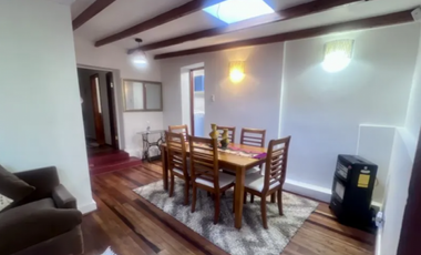VENDO CASA REMODELADA CON VISTA AL CERRO LA CAMPANA sn