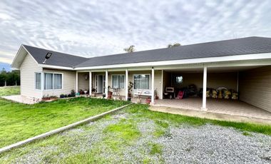 ARRIENDO 4D 3B ESPECTACULAR TERRENO Y VISTAS