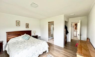 ARRIENDO 4D 3B ESPECTACULAR TERRENO Y VISTAS