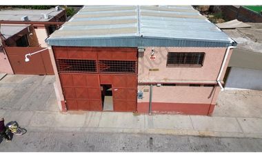 ¡Gran oportunidad de inversión! Bodega en venta en la Zona de Abastos