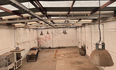 ¡Gran oportunidad de inversión! Bodega en venta en la Zona de Abastos