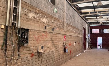 ¡Gran oportunidad de inversión! Bodega en venta en la Zona de Abastos