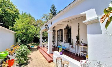 Se Arrienda Hermosa Casa con 1.200 m2 de Terreno en Ñuñoa