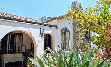 Se Arrienda Hermosa Casa con 1.200 m2 de Terreno en Ñuñoa