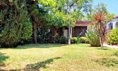 Se Arrienda Hermosa Casa con 1.200 m2 de Terreno en Ñuñoa