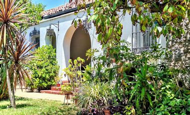 Se Arrienda Hermosa Casa con 1.200 m2 de Terreno en Ñuñoa