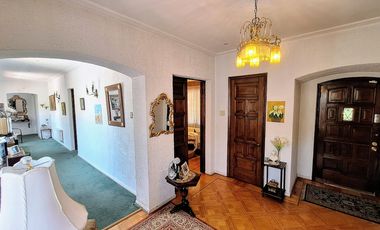 Se Arrienda Hermosa Casa con 1.200 m2 de Terreno en Ñuñoa