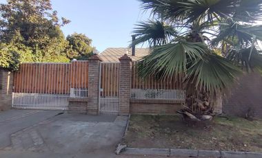 Casa con 10 dormitorios 4 baños c/ estacionamiento arriendo en Rancagua