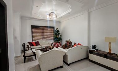 Casa en Alquiler, Urbanización el Condado Vicolinci, DiaM