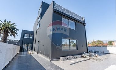 Nuevo Edificio frente a Intermodal La Cisterna