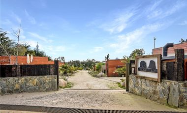 ESPECTACULAR HOTEL EN PICHILEMU. OPORTUNIDAD!!!