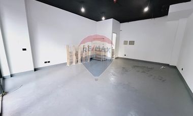 Local Comercial 3 - Metro H. De Magallanes