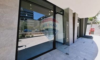 Local Comercial 3 - Metro H. De Magallanes