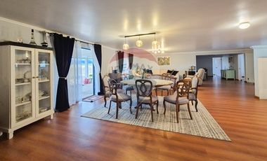 Casa de Lujo en Longaví: 260m², 4D, Terraza