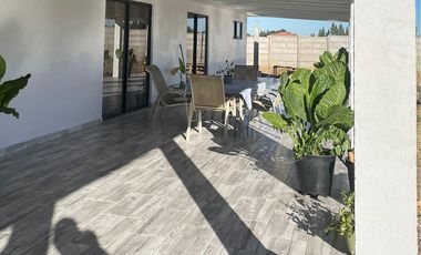 Casa de Lujo en Longaví: 260m², 4D, Terraza