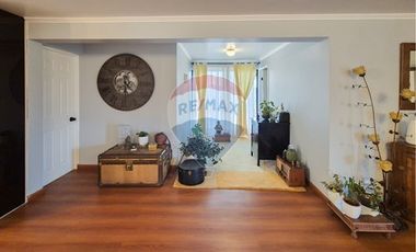 Casa de Lujo en Longaví: 260m², 4D, Terraza