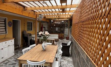 Venta Casa, gran terreno, uso mixto