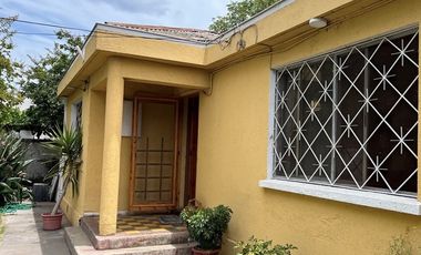 Venta Casa, gran terreno, uso mixto