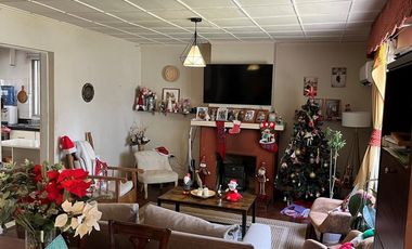 Venta Casa, gran terreno, uso mixto