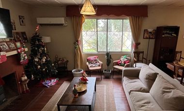 Venta Casa, gran terreno, uso mixto