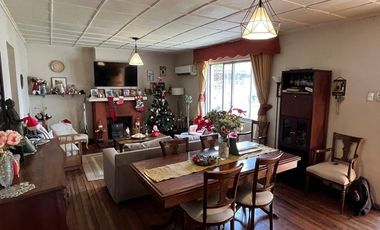 Venta Casa, gran terreno, uso mixto