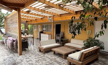 Venta Casa, gran terreno, uso mixto