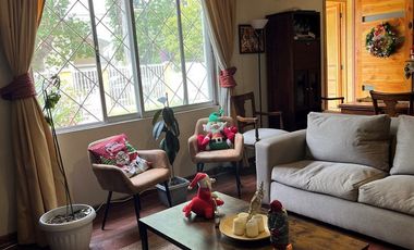 Venta Casa, gran terreno, uso mixto