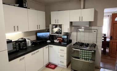 Venta Casa, gran terreno, uso mixto