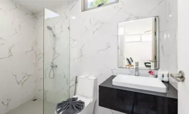 Absolute Samui Beachfront Villa at Bang Kao Beach