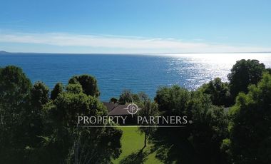 Extraordinaria casa frente al lago a pocos kilometros de Ensenada