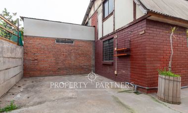 Acogedora casa, ubicada en pasaje, barrio antiguo residencial