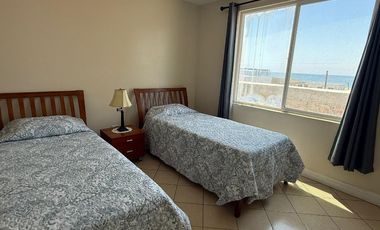 Edificio en Venta en Playas de Rosarito – 3 Departamentos a 100 metros del Mar