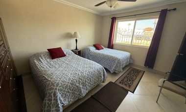 Edificio en Venta en Playas de Rosarito – 3 Departamentos a 100 metros del Mar