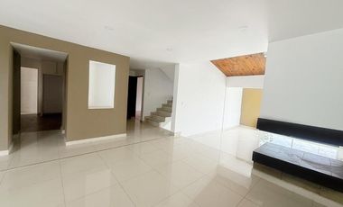 Casa en Venta en Colinas de Agua Caliente