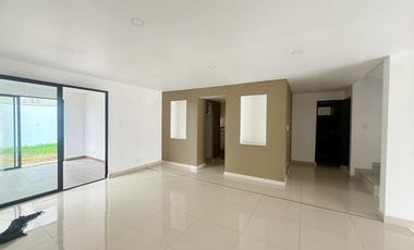 Casa en Venta en Colinas de Agua Caliente