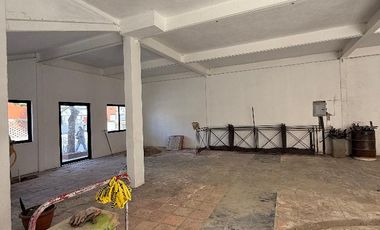 Local modular en renta en Pueblo Amigo 76 m2