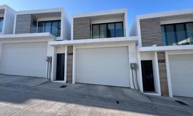 Venta de Casa Entre Nubes en Bulevar Cuauhtémoc Tijuana