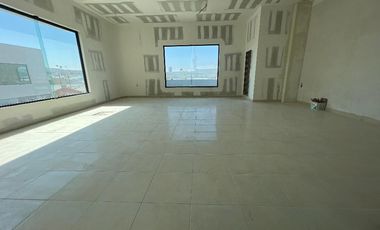 Local comercial en renta Plaza Victoria