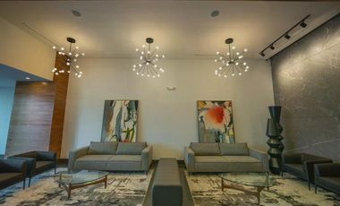 Oficina en Central Toreo con vista a Santa María- Andador- Agua Caliente