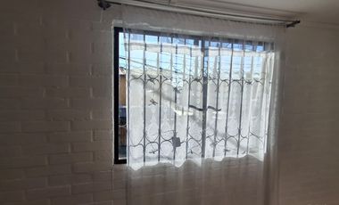 Puente Alto Casa En Arriendo 2H 1B 2E Las Mercedes