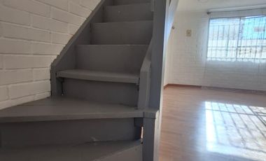 Puente Alto Casa En Arriendo 2H 1B 2E Las Mercedes