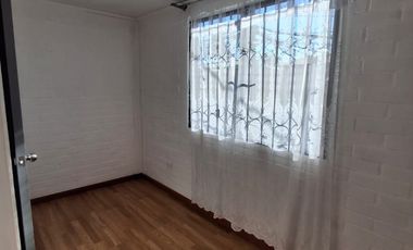 Puente Alto Casa En Arriendo 2H 1B 2E Las Mercedes
