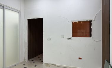 Arriendo local comercial para oficina, galería Hotel Marriott, estupendo entorno!