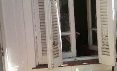 Monoambiente en PH interno con pequeño patio - Banfield E.