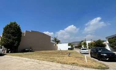 Terreno en Provenza En esquina 380 M2