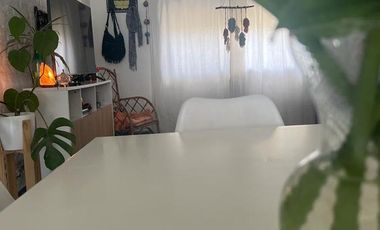 Casa de 2 dormitorios con garage y fondo libre. R. de Escalada