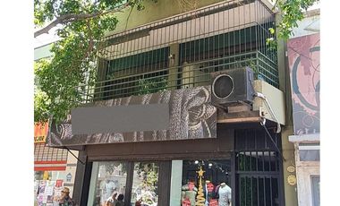 Casa  dos plantas con local y consultorio