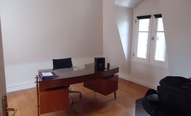 Venta con Renta  Imponente Casa en Lomas de San Isidro 10 ambientes